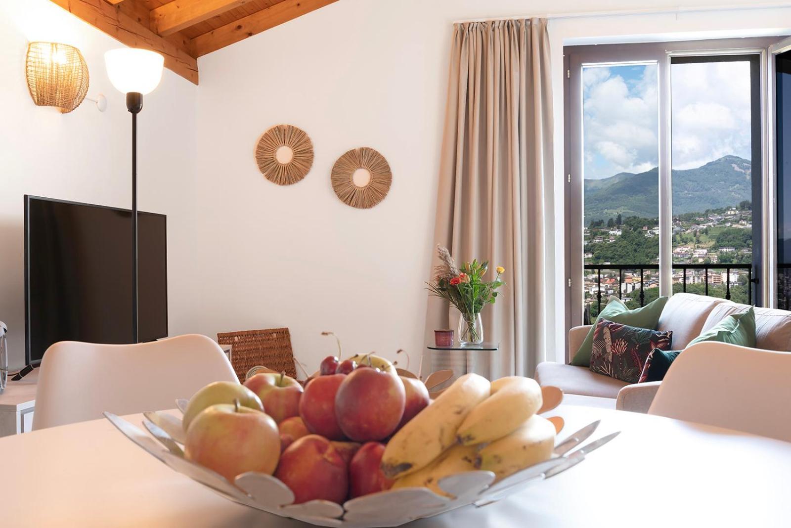 With View - Free Parking - Aurora Apartment Lugano
